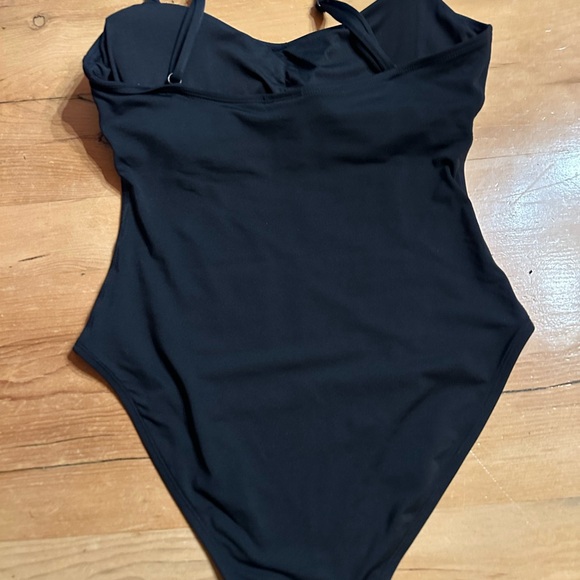 Amalfi One Piece by Andie - Picture 5 of 5